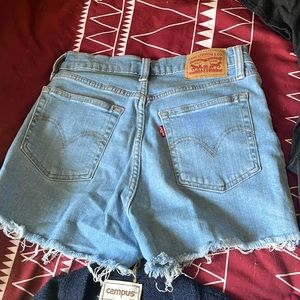 Levi shorts